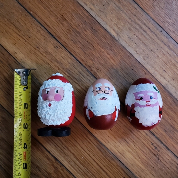 Hand painted wooden egg Santa Claus Christmas decor shelf sitters - Picture 10 of 10